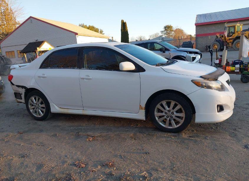 Photo 14 of 2009 Toyota Corolla S (VIN 2T1BU40E99C022579)