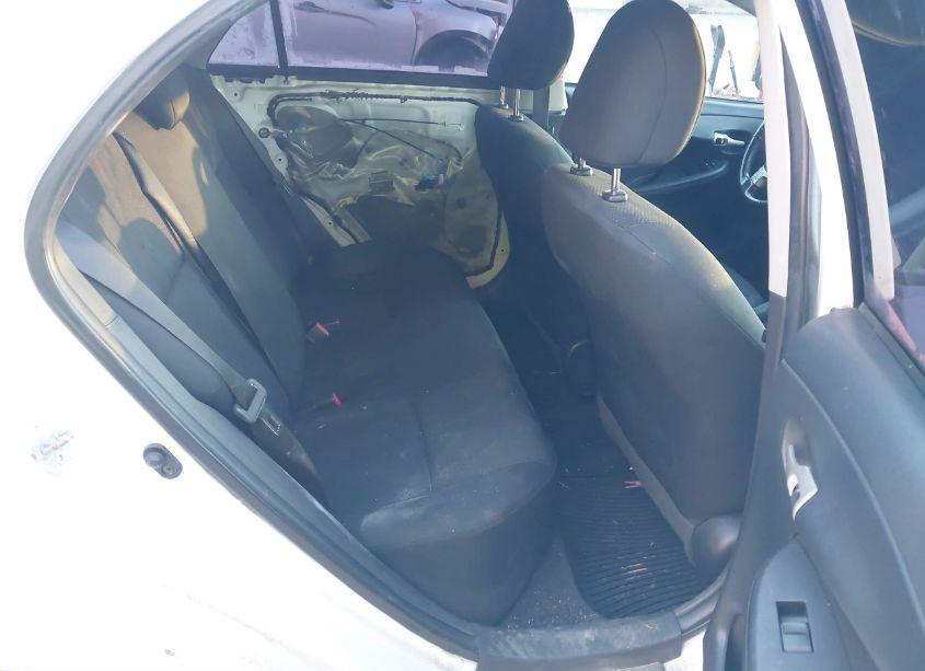 Photo 8 of 2009 Toyota Corolla S (VIN 2T1BU40E99C022579)