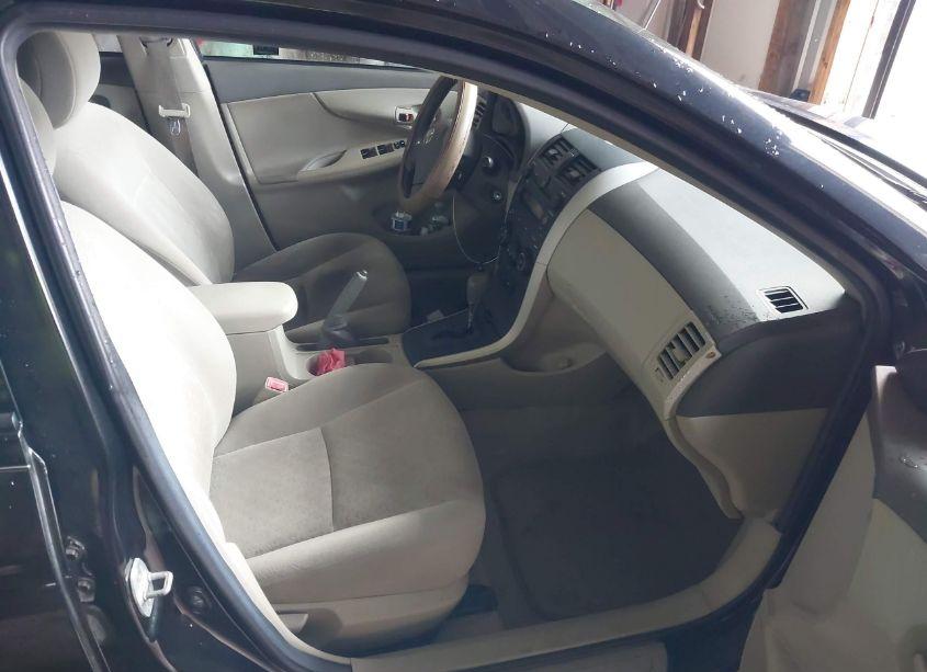 Photo 5 of 2009 Toyota Corolla LE (VIN 2T1BU40E99C033453)