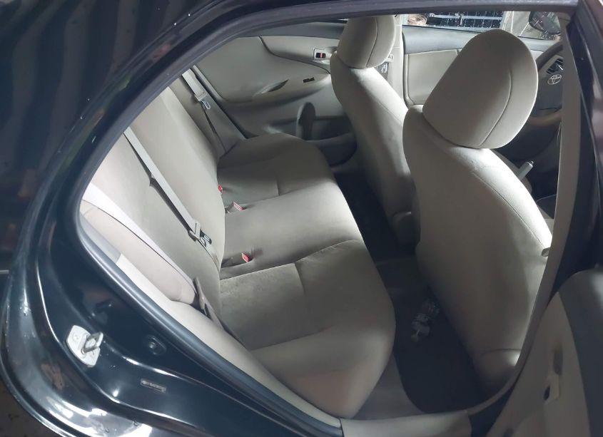 Photo 8 of 2009 Toyota Corolla LE (VIN 2T1BU40E99C033453)