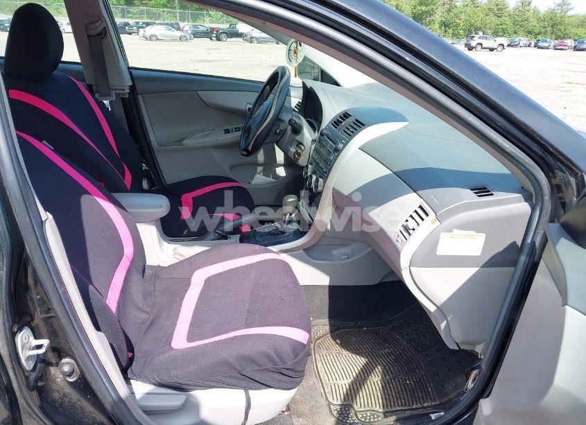 Photo 5 of 2009 Toyota Corolla LE (VIN 2T1BU40E99C062855)