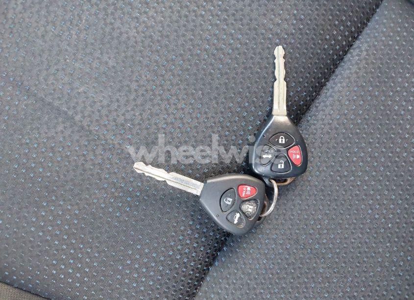 Photo 11 of 2009 Toyota Corolla S (VIN 2T1BU40E99C090512)