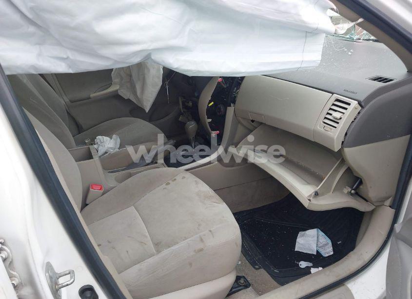 Photo 8 of 2009 Toyota Corolla LE (VIN 2T1BU40E99C097900)