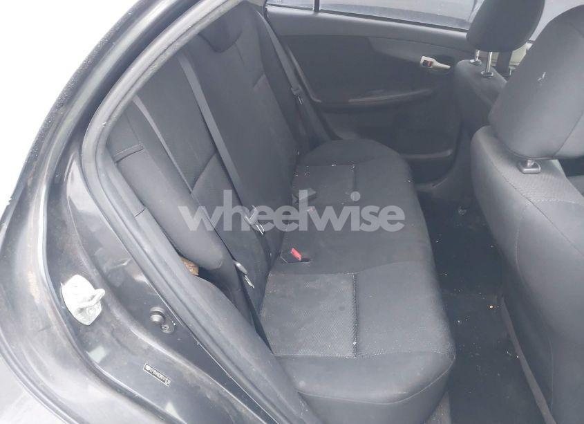 Photo 8 of 2009 Toyota Corolla S (VIN 2T1BU40E99C111519)