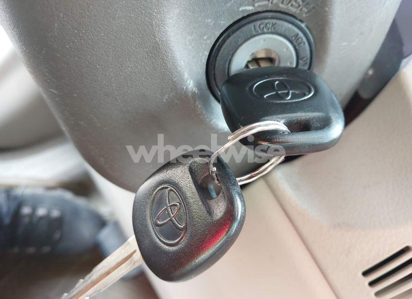 Photo 11 of 2009 Toyota Corolla LE (VIN 2T1BU40E99C122004)