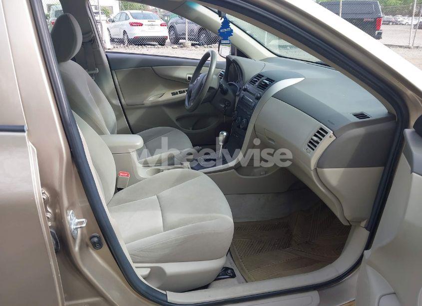 Photo 5 of 2009 Toyota Corolla LE (VIN 2T1BU40E99C122004)