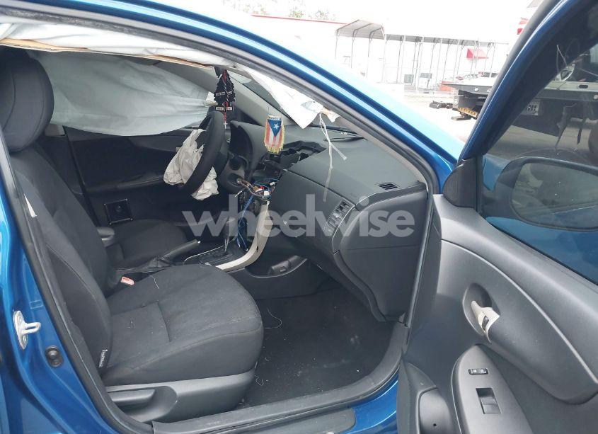 Photo 5 of 2009 Toyota Corolla S (VIN 2T1BU40E99C150028)