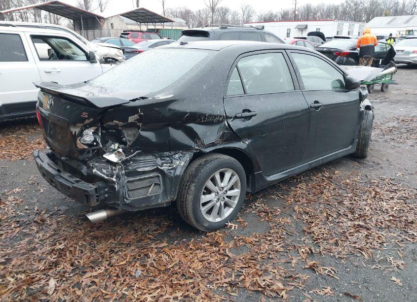 Photo 4 of 2009 Toyota Corolla S (VIN 2T1BU40EX9C016743)