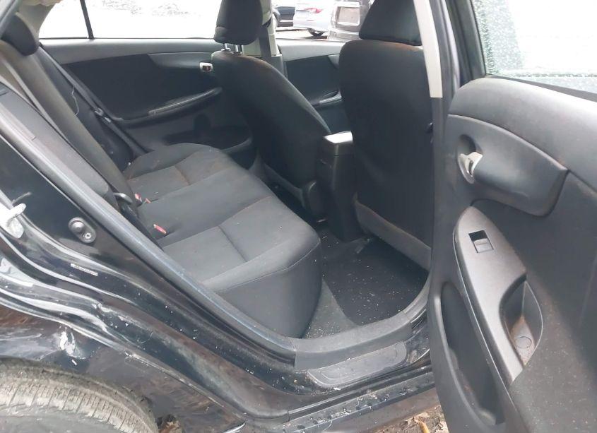 Photo 8 of 2009 Toyota Corolla S (VIN 2T1BU40EX9C016743)