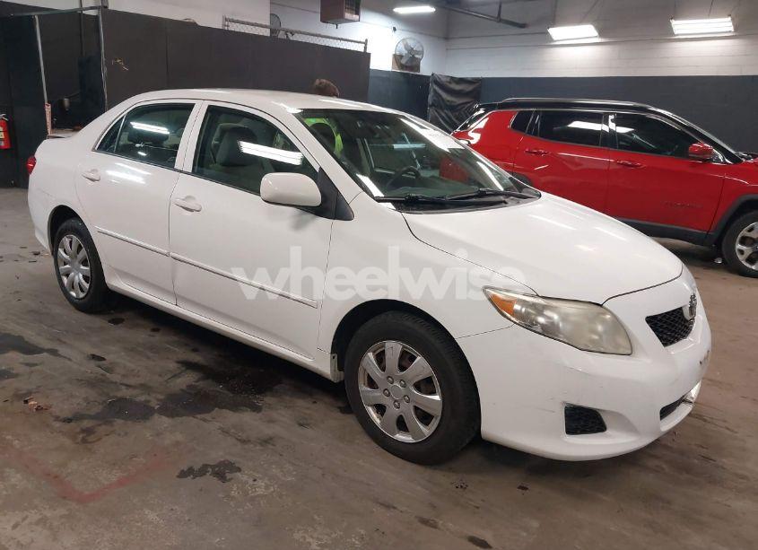 2009 Toyota Corolla LE (VIN 2T1BU40EX9C113795) main photo