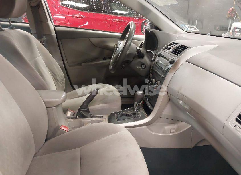 Photo 5 of 2009 Toyota Corolla LE (VIN 2T1BU40EX9C113795)