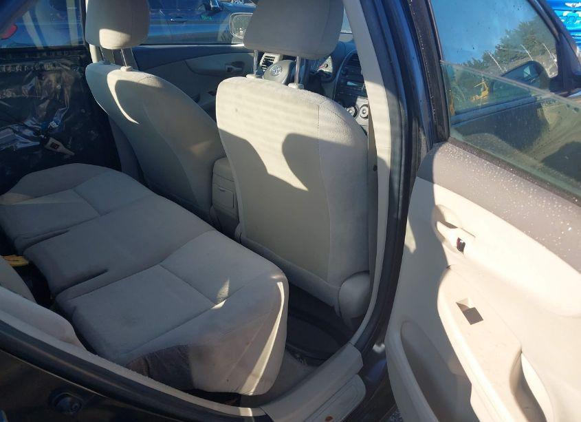 Photo 8 of 2009 Toyota Corolla LE (VIN 2T1BU40EX9C120892)