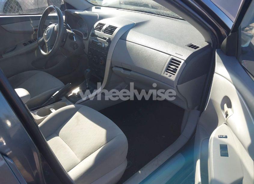 Photo 5 of 2009 Toyota Corolla LE (VIN 2T1BU40EX9C154816)