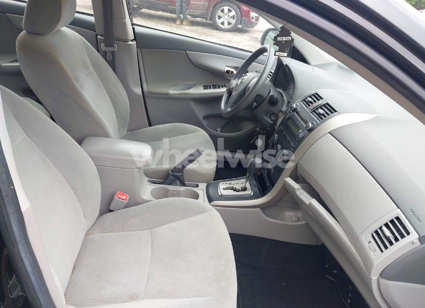 Photo 5 of 2010 Toyota Corolla LE (VIN 2T1BU4EE0AC265128)