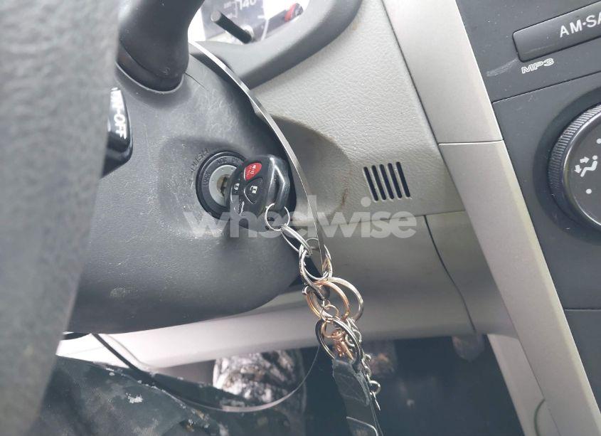 Photo 11 of 2010 Toyota Corolla LE (VIN 2T1BU4EE0AC282639)