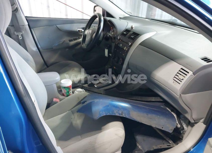 Photo 5 of 2010 Toyota Corolla LE (VIN 2T1BU4EE0AC303327)