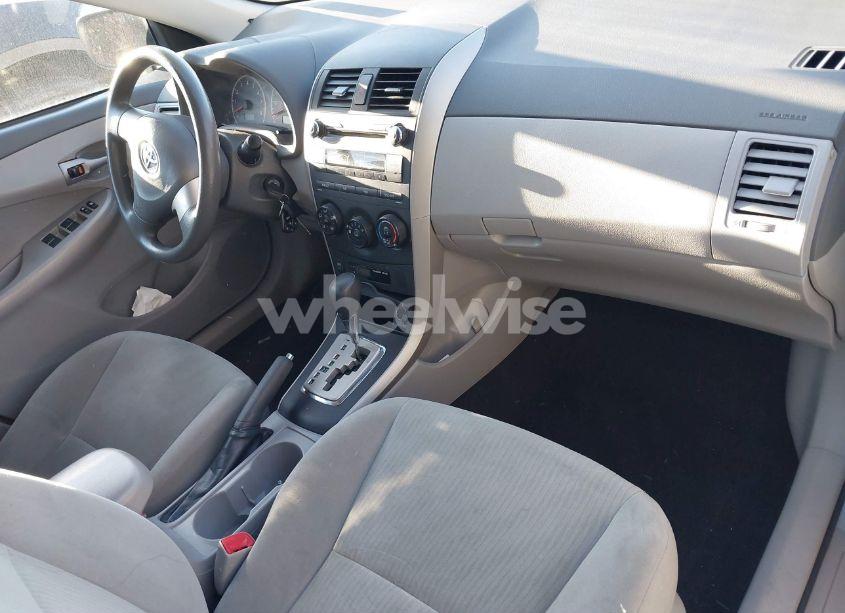 Photo 5 of 2010 Toyota Corolla LE (VIN 2T1BU4EE0AC316269)
