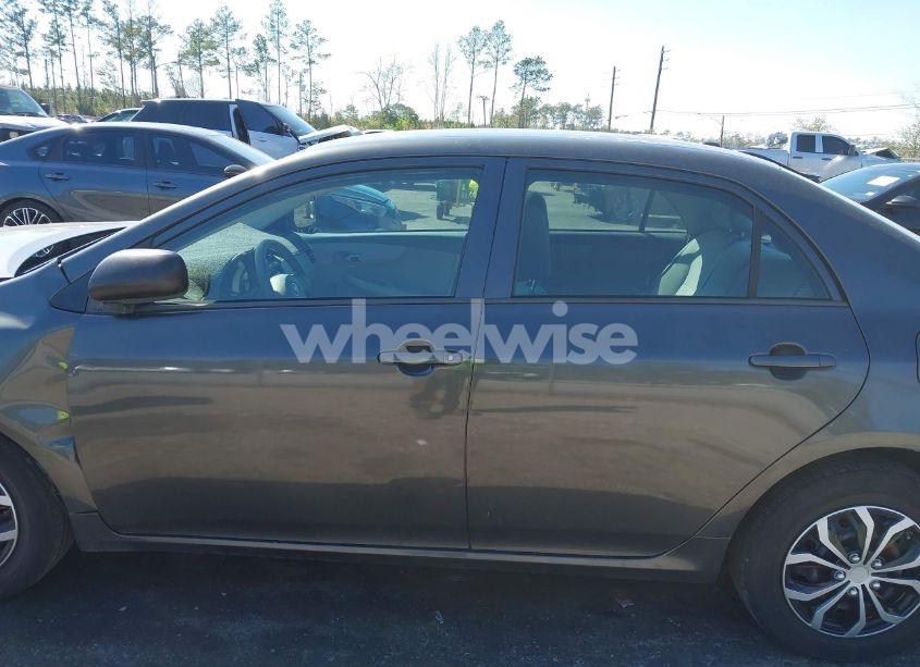 Photo 14 of 2010 Toyota Corolla (VIN 2T1BU4EE0AC371711)