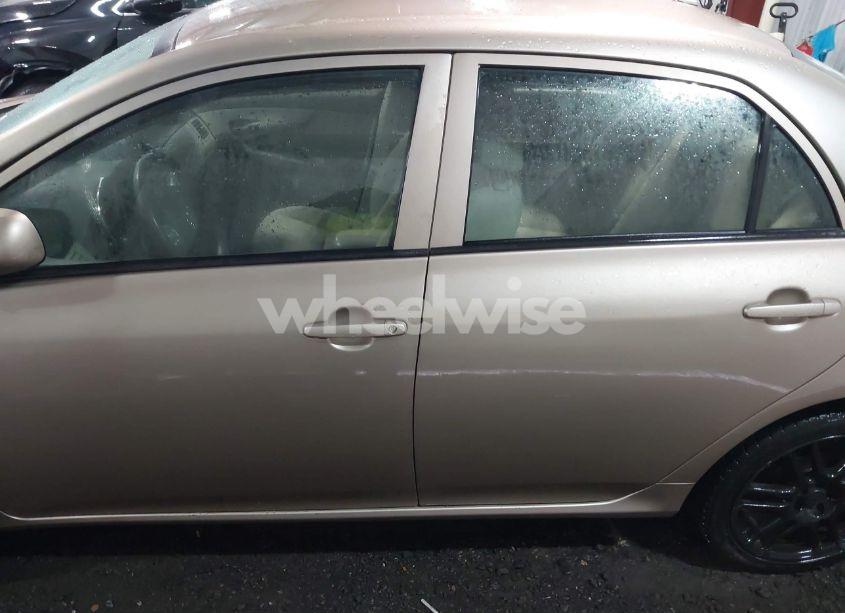 Photo 14 of 2010 Toyota Corolla LE (VIN 2T1BU4EE0AC373801)