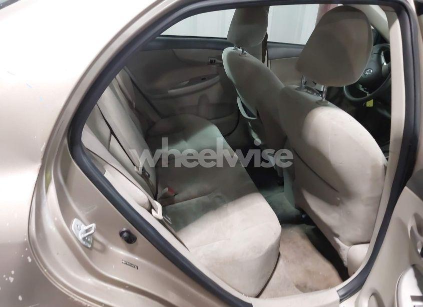 Photo 8 of 2010 Toyota Corolla LE (VIN 2T1BU4EE0AC373801)