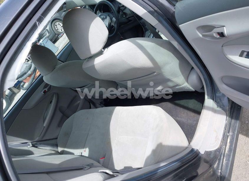 Photo 8 of 2010 Toyota Corolla LE (VIN 2T1BU4EE0AC382501)