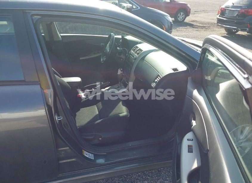 Photo 5 of 2010 Toyota Corolla S (VIN 2T1BU4EE0AC423869)