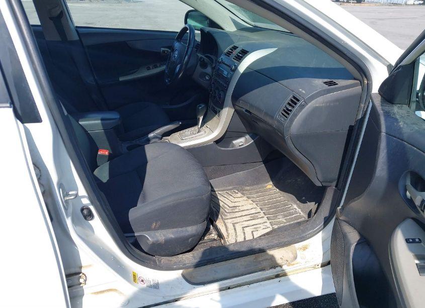 Photo 5 of 2010 Toyota Corolla S (VIN 2T1BU4EE0AC434807)