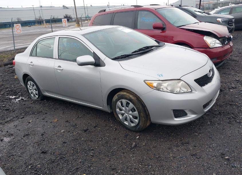 2010 Toyota Corolla LE (VIN 2T1BU4EE0AC471212) main photo