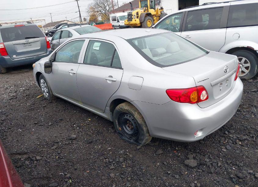 Photo 3 of 2010 Toyota Corolla LE (VIN 2T1BU4EE0AC471212)