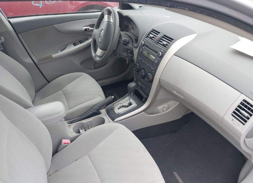 Photo 5 of 2010 Toyota Corolla LE (VIN 2T1BU4EE0AC471212)