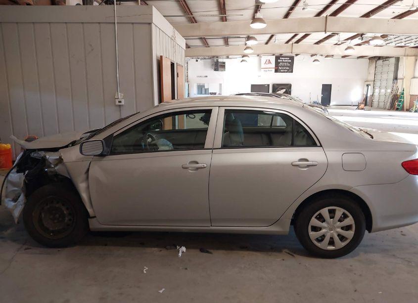 Photo 14 of 2010 Toyota Corolla LE (VIN 2T1BU4EE0AC473235)