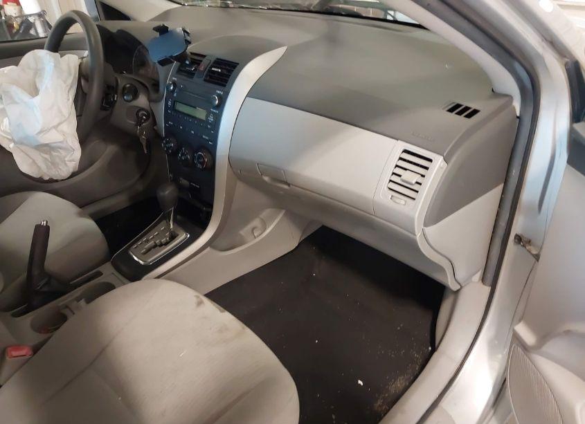 Photo 5 of 2010 Toyota Corolla LE (VIN 2T1BU4EE0AC473235)