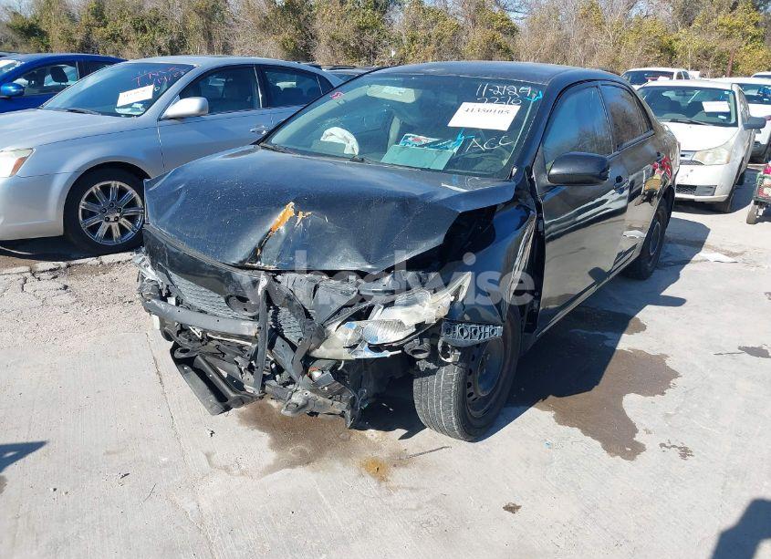 Photo 2 of 2010 Toyota Corolla LE (VIN 2T1BU4EE0AC500367)