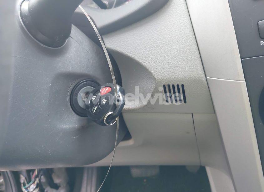 Photo 11 of 2010 Toyota Corolla LE (VIN 2T1BU4EE0AC521946)