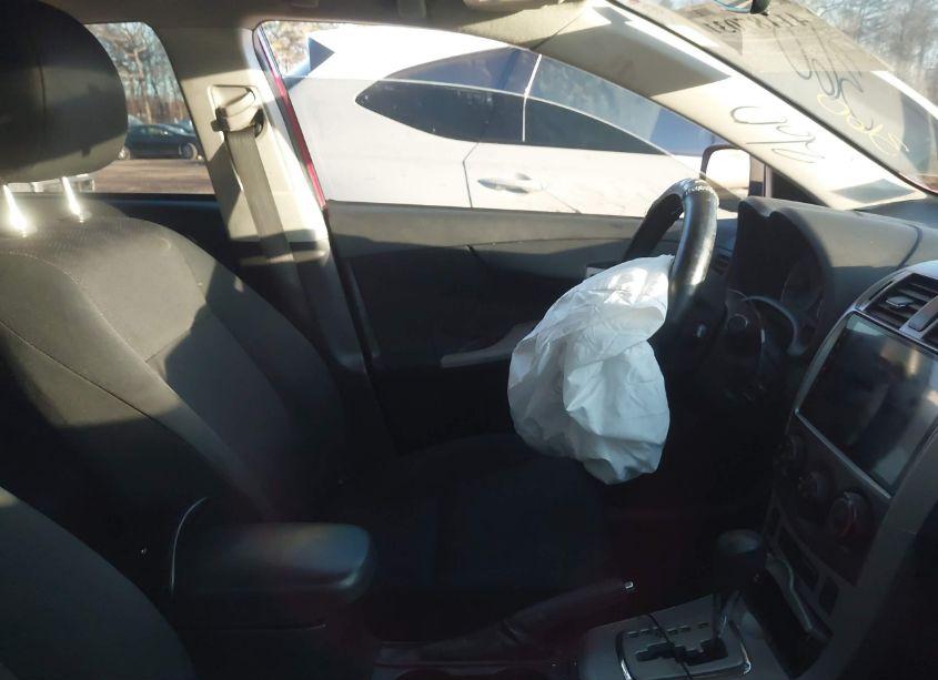 Photo 5 of 2010 Toyota Corolla S (VIN 2T1BU4EE0AC522675)