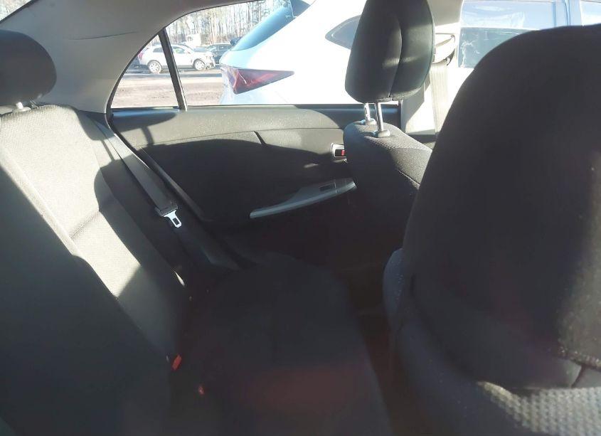 Photo 8 of 2010 Toyota Corolla S (VIN 2T1BU4EE0AC522675)