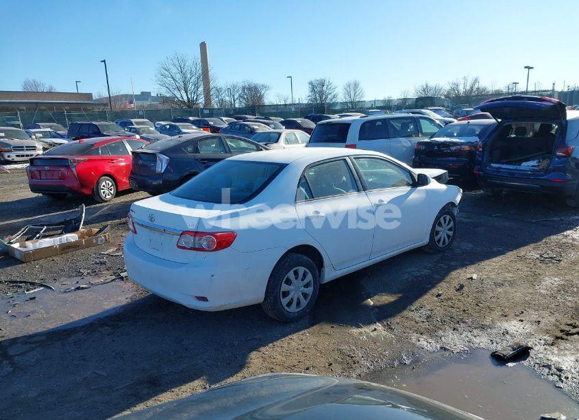 Photo 4 of 2011 Toyota Corolla LE (VIN 2T1BU4EE0BC554866)