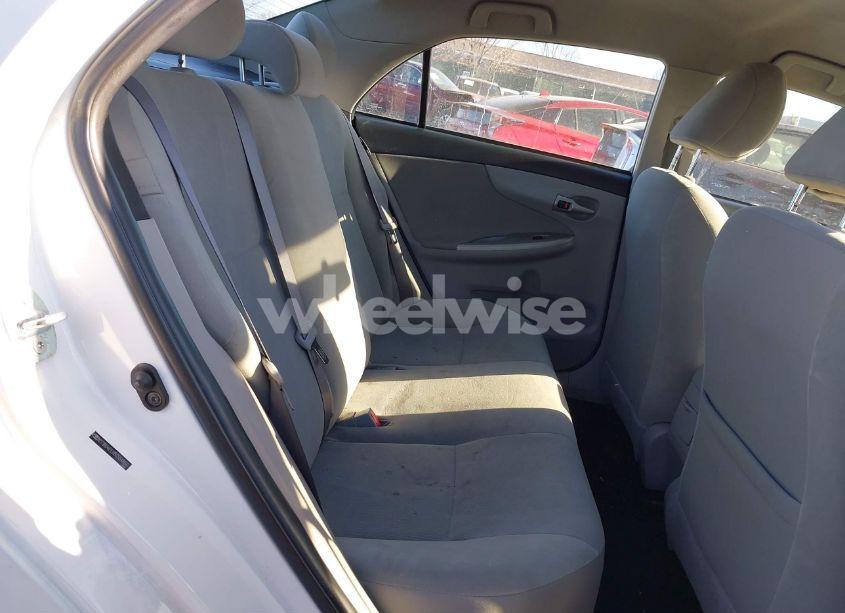 Photo 8 of 2011 Toyota Corolla LE (VIN 2T1BU4EE0BC554866)