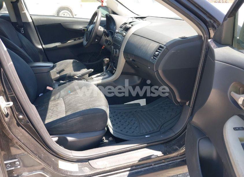 Photo 5 of 2011 Toyota Corolla S (VIN 2T1BU4EE0BC556939)