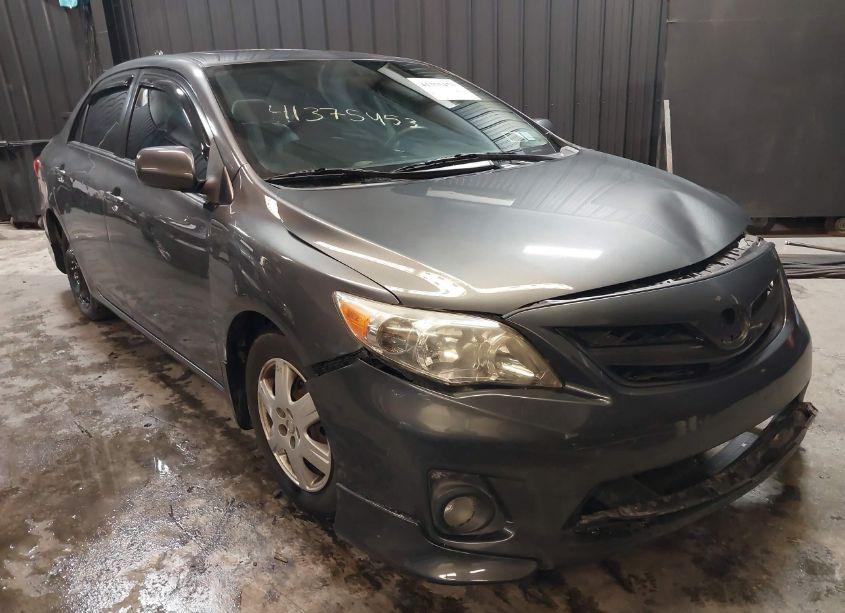 2011 Toyota Corolla LE (VIN 2T1BU4EE0BC559744) main photo