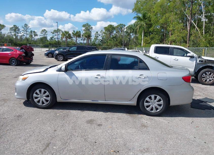 Photo 14 of 2011 Toyota Corolla LE (VIN 2T1BU4EE0BC579055)