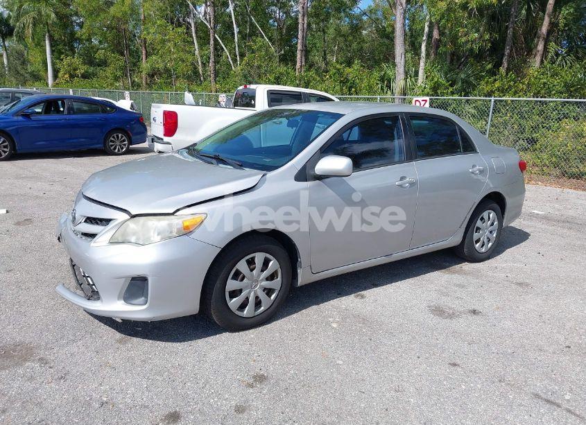 Photo 2 of 2011 Toyota Corolla LE (VIN 2T1BU4EE0BC579055)