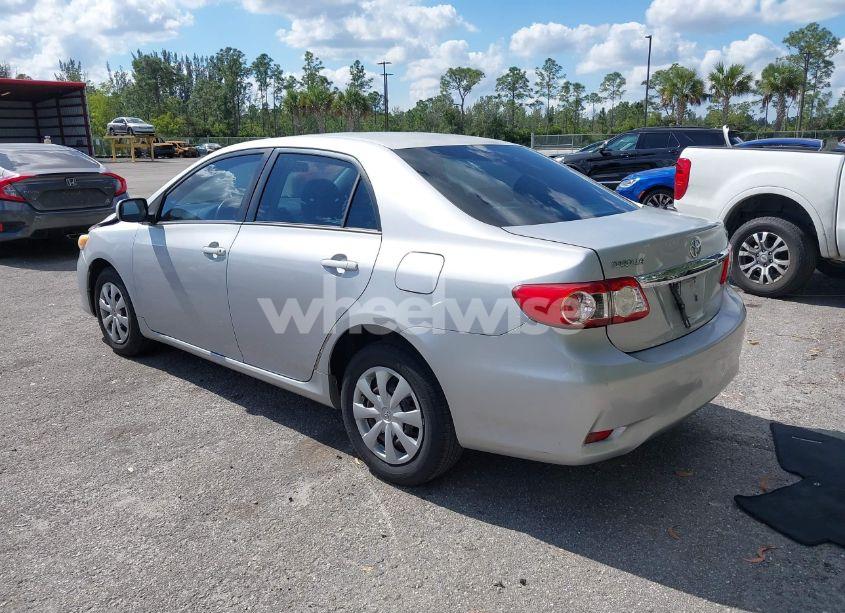 Photo 3 of 2011 Toyota Corolla LE (VIN 2T1BU4EE0BC579055)