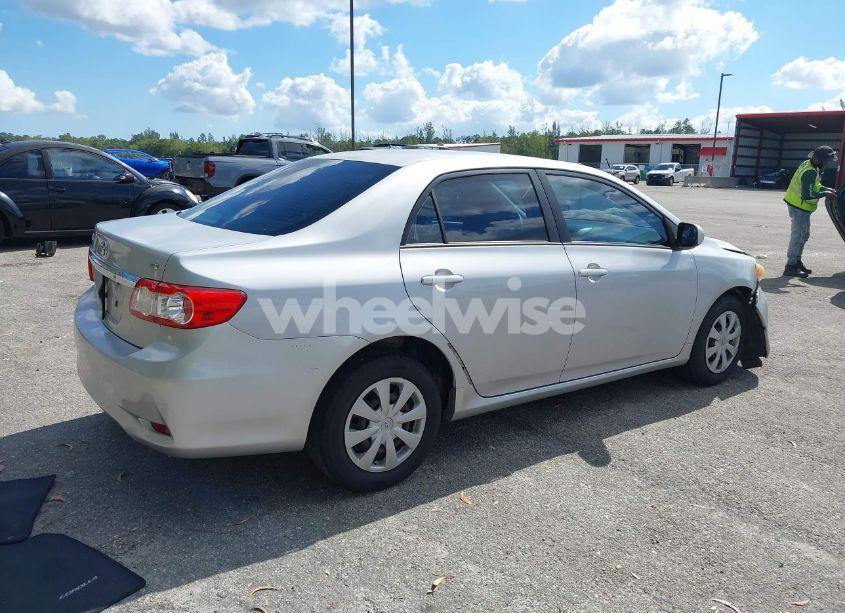 Photo 4 of 2011 Toyota Corolla LE (VIN 2T1BU4EE0BC579055)