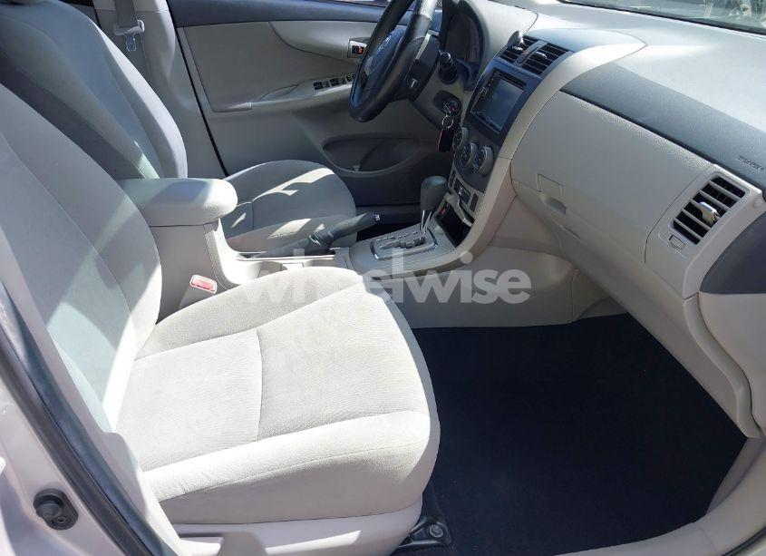 Photo 5 of 2011 Toyota Corolla LE (VIN 2T1BU4EE0BC579055)