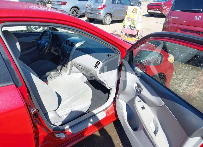 Photo 5 of 2011 Toyota Corolla LE (VIN 2T1BU4EE0BC599273)