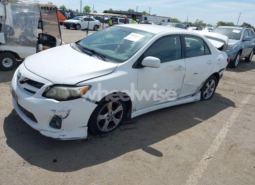 Photo 2 of 2011 Toyota Corolla S (VIN 2T1BU4EE0BC631879)