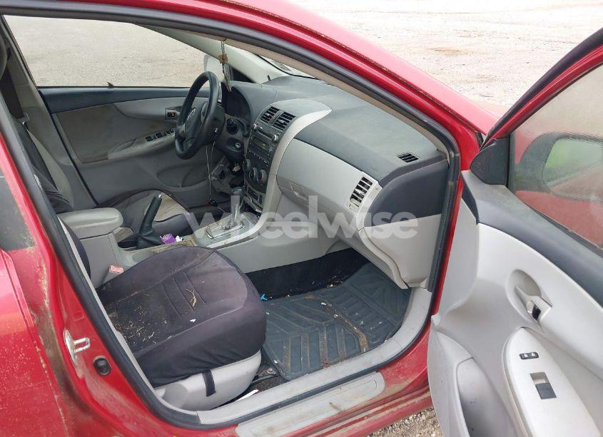 Photo 5 of 2011 Toyota Corolla LE (VIN 2T1BU4EE0BC652697)