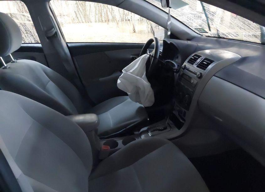 Photo 5 of 2011 Toyota Corolla LE (VIN 2T1BU4EE0BC665613)