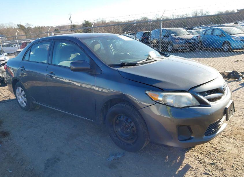 2011 Toyota Corolla LE (VIN 2T1BU4EE0BC668446) main photo